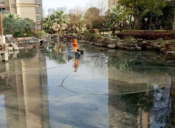 邦溪镇景观池淤泥清理